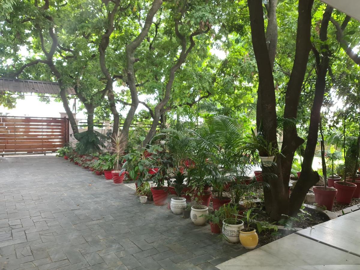 Lychee Bungalow Dehradun Luaran gambar